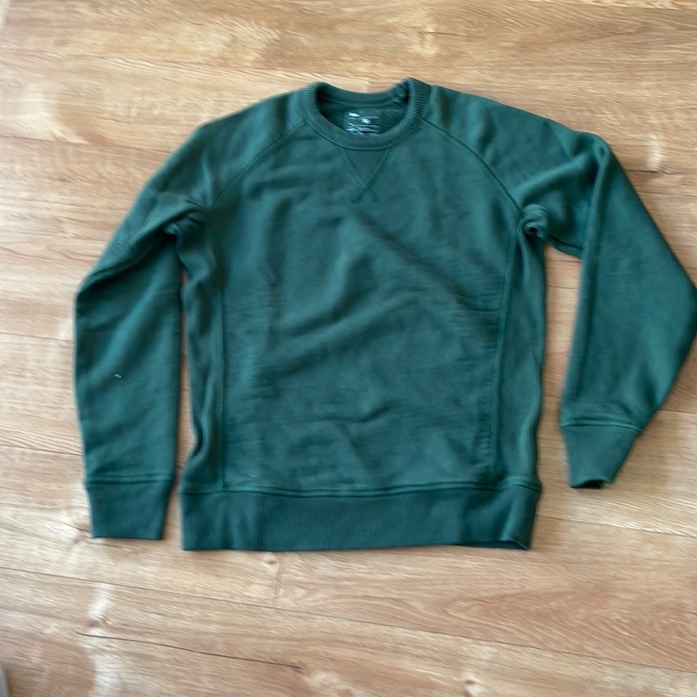 Men’s Gap Sweatshirt